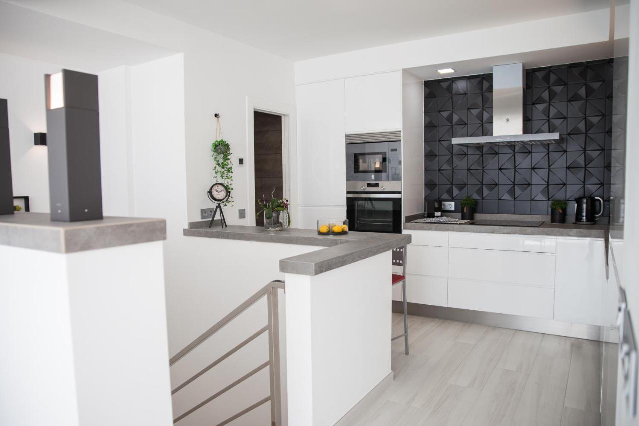 Spacious 200 Sq.M. Penthouse With Sea View Terraces Torremolinos Exterior photo